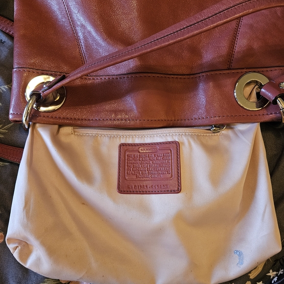 ✨️ Coach Ashley Hippie Hobo Bag in Dusty Rose - Picture 6 of 8